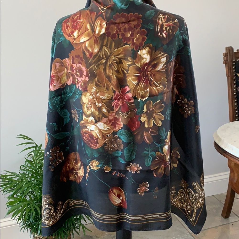 Albert Nipon Silk scarf